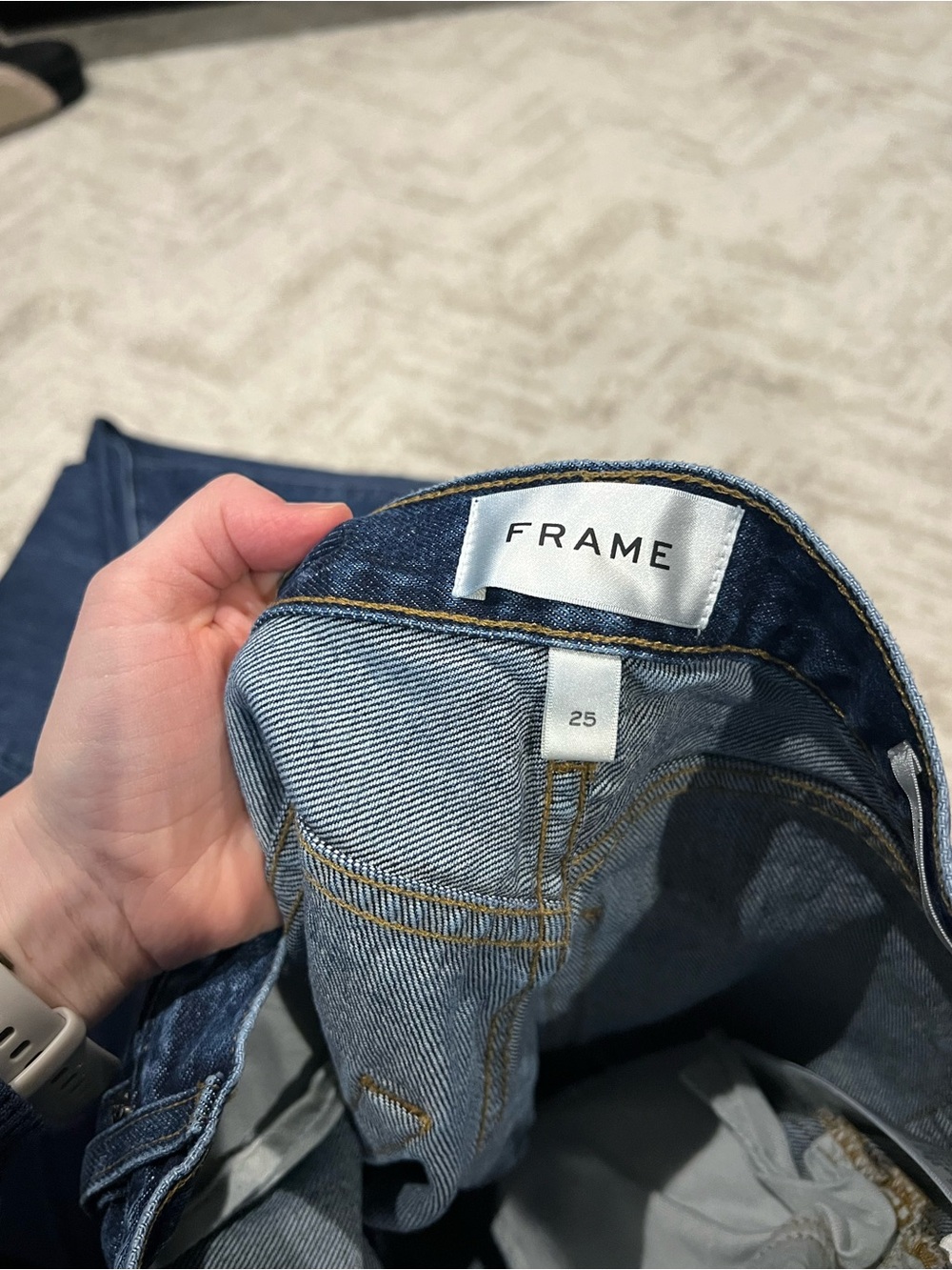 Frame Denim Narrow High-Rise Straight Jeans - Dark Blue - Picture 5 of 5